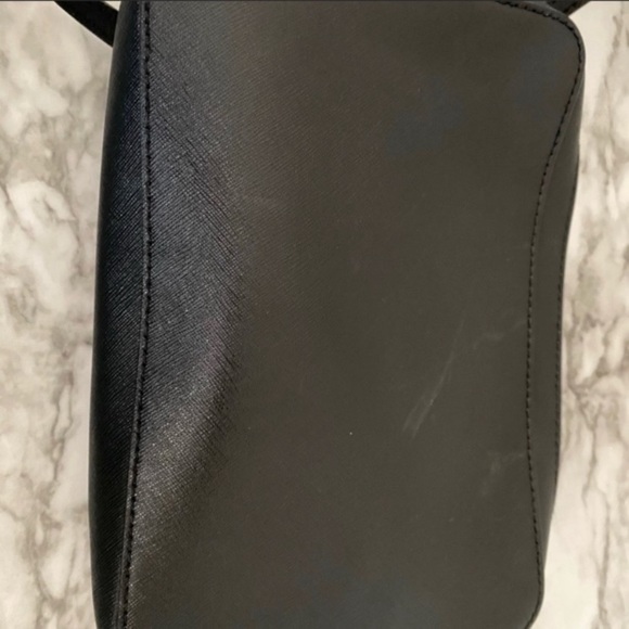 Michael Kors Crossbody Bag - Picture 2 of 9